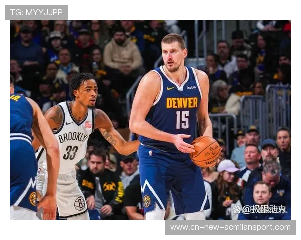 约基奇一人牵制两名防守并成功助攻爆扣，掘金掌控比赛